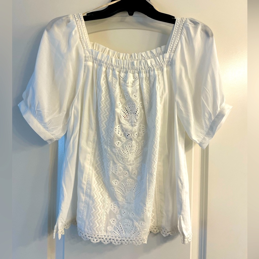 BNWT off shoulder crochet top